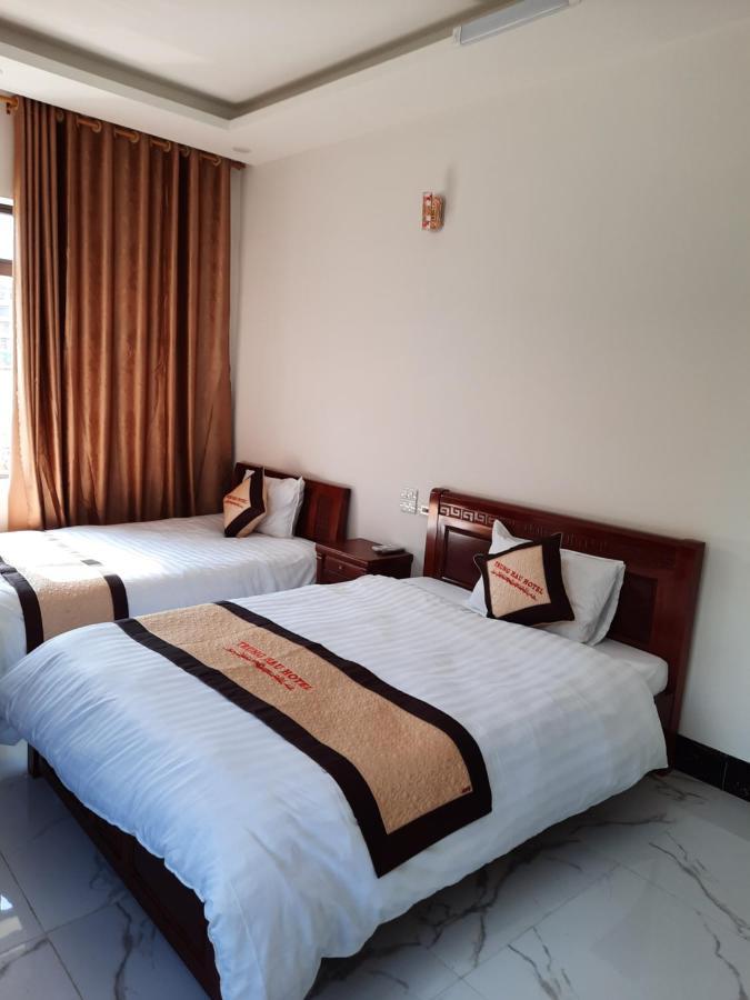 Nha Nghi Trung Hau Hotell Mong Cai Exteriör bild