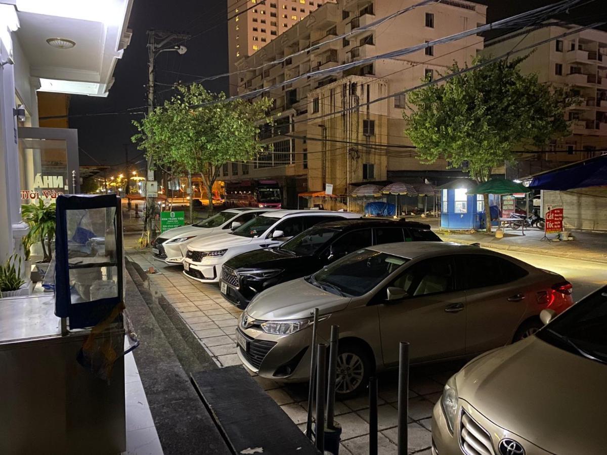 Nha Nghi Trung Hau Hotell Mong Cai Exteriör bild