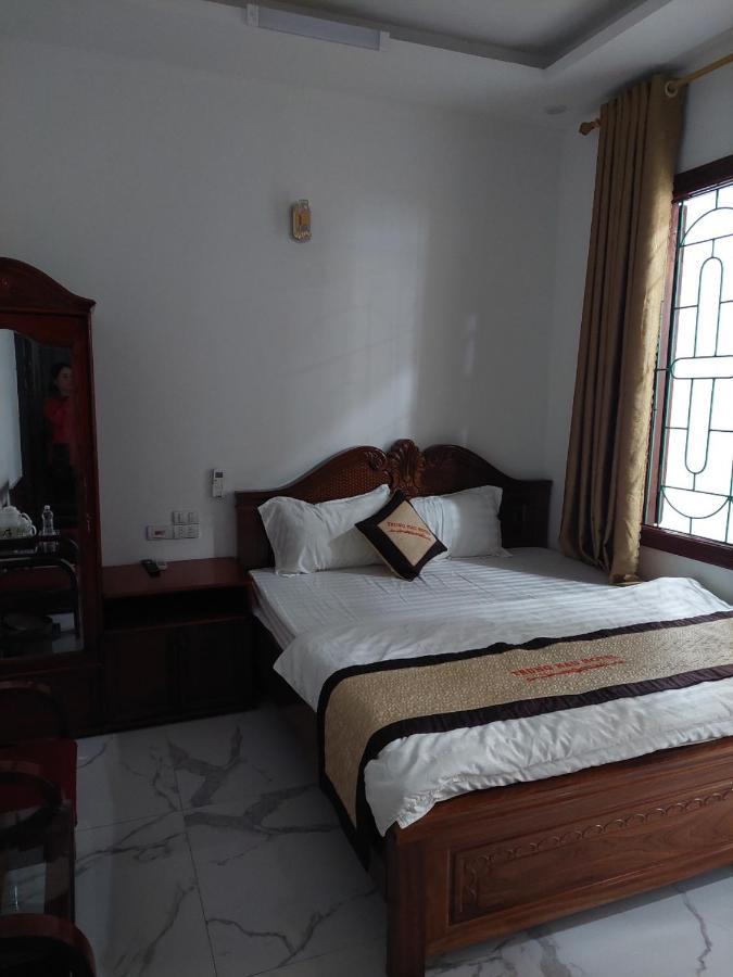 Nha Nghi Trung Hau Hotell Mong Cai Exteriör bild
