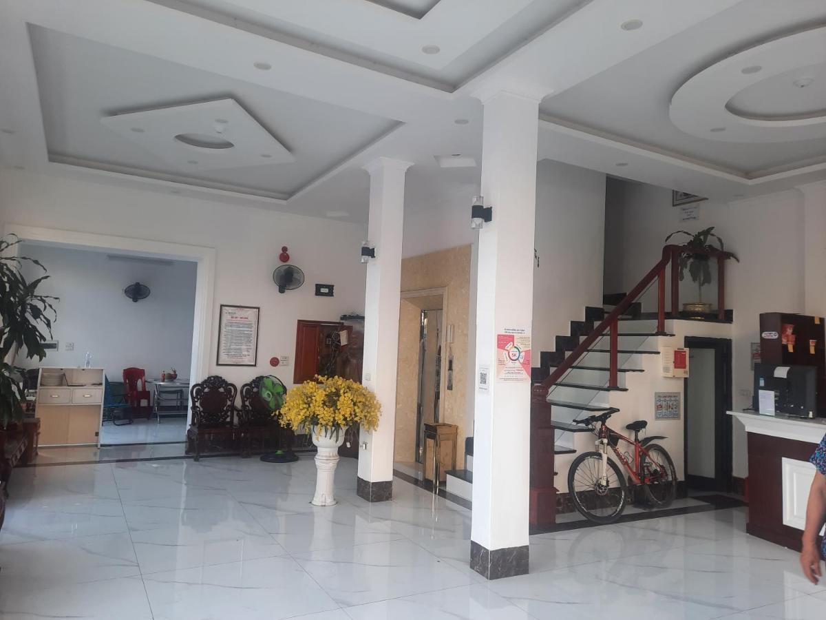 Nha Nghi Trung Hau Hotell Mong Cai Exteriör bild