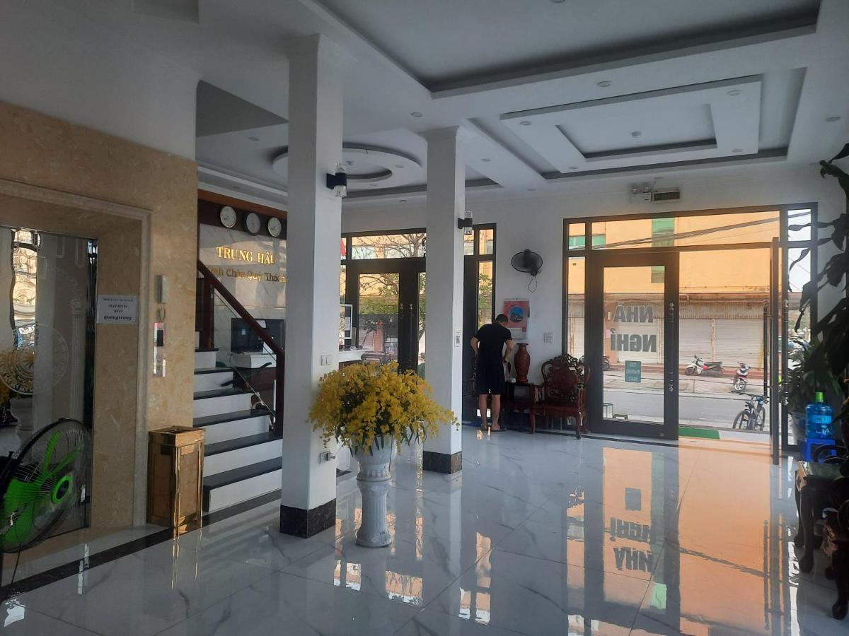 Nha Nghi Trung Hau Hotell Mong Cai Exteriör bild